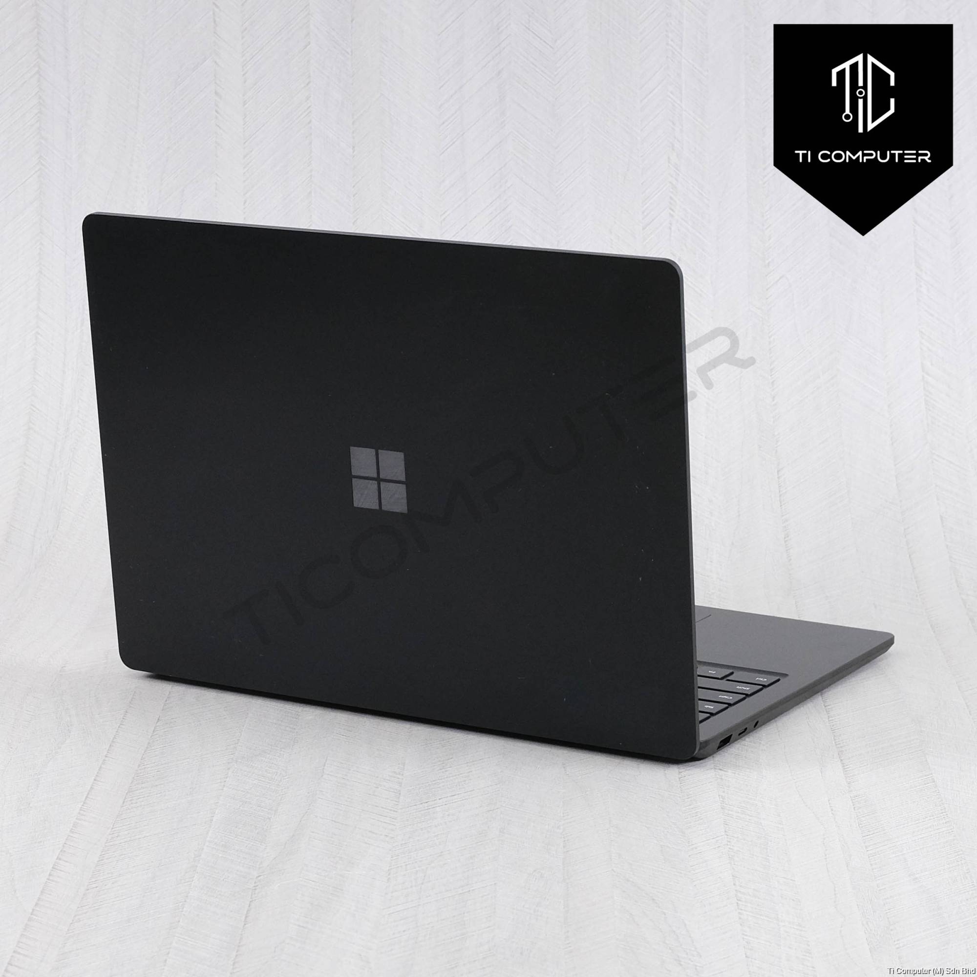 Microsoft Surface Laptop 4 13.5inch Intel i5-1145G7 8GB OB RAM