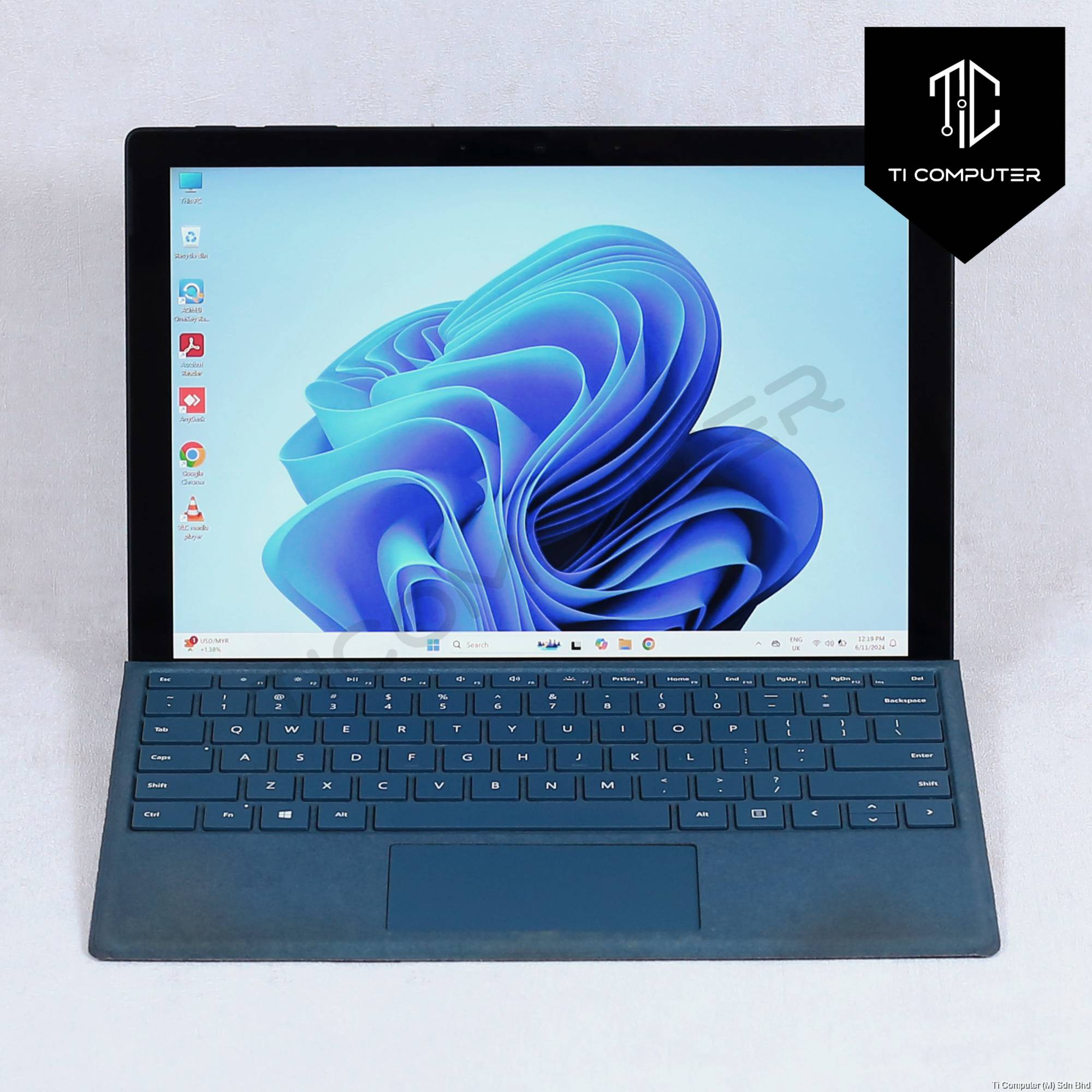 Microsoft Surface Pro Inch 2in1 Touchscreen Intel Core i7